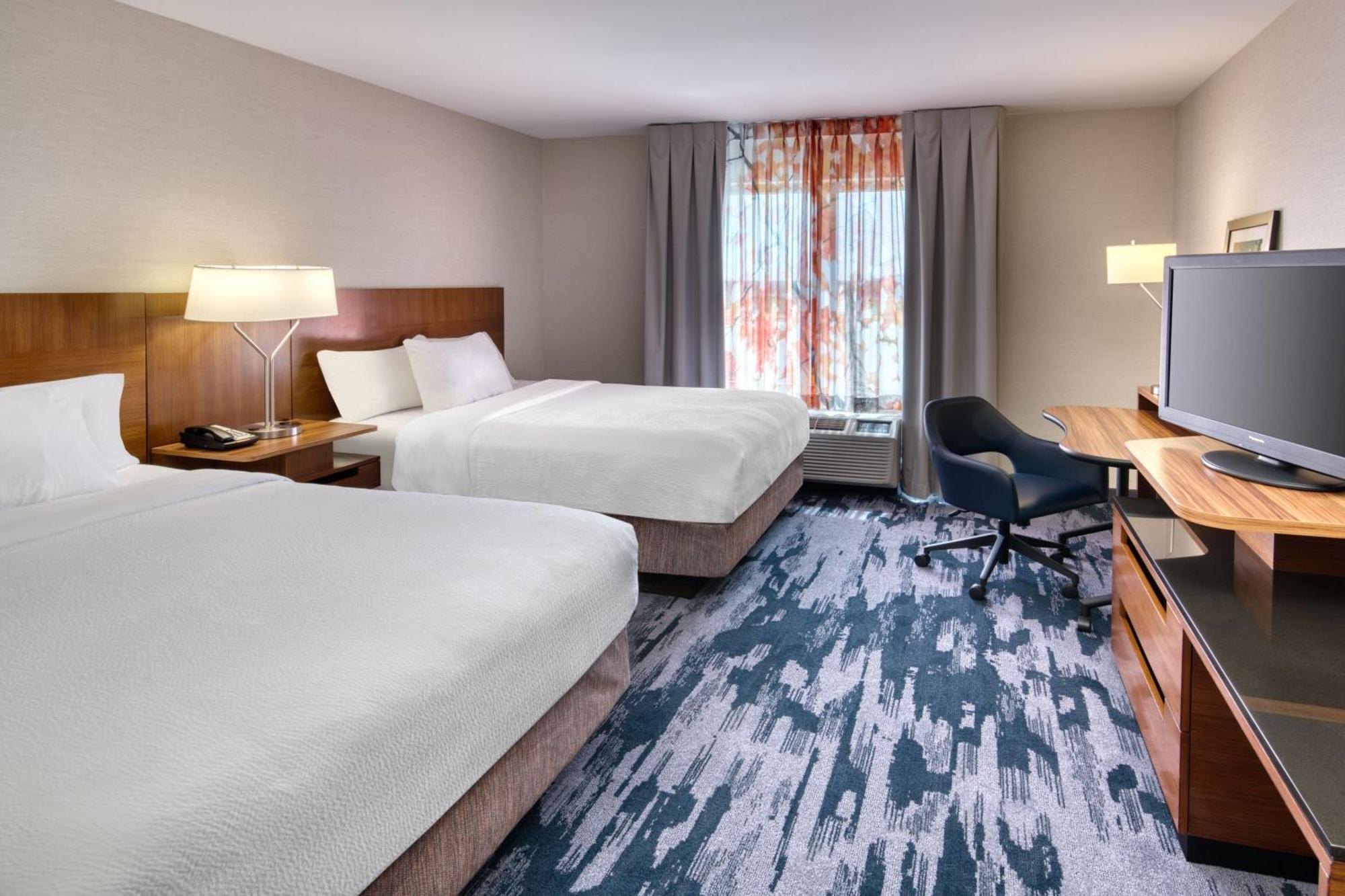 Fairfield Inn & Suites By Marriott Moncton Exterior photo